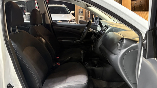 Nissan Versa 1.6 Sense Mt 2016