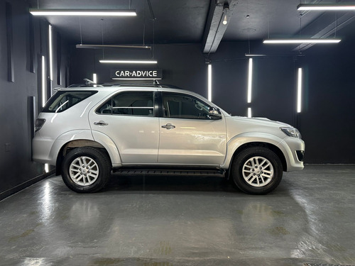 Toyota SW4 TDI SRV CUERO AT L12 2014