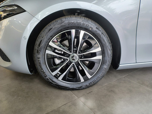 Mercedes-Benz Clase A 1.3 A200 163cv Progressive Hatch 2025