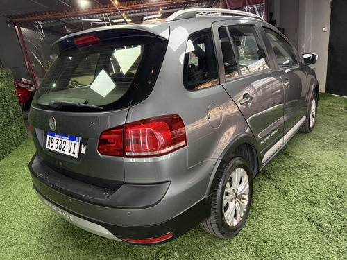 Volkswagen Suran Cross 1.6 Highline 2017