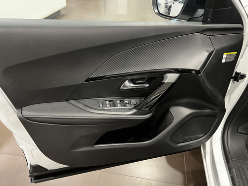 Peugeot 2008 1.0T Active 2026