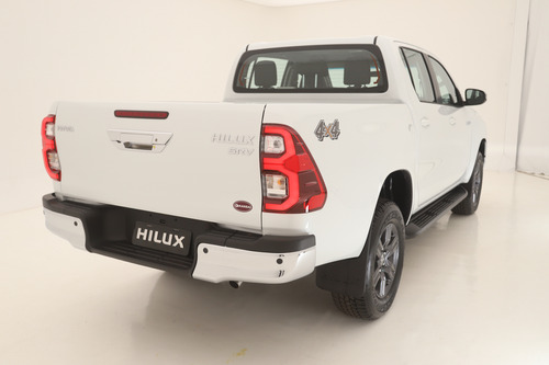 Toyota Hilux Pick-Up 2.8 Cd Srv 204Cv 4X4 At 2025