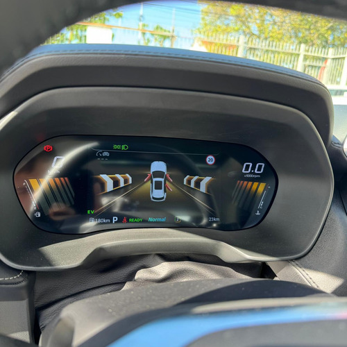 ZS HYBRID+ Luxury 2025