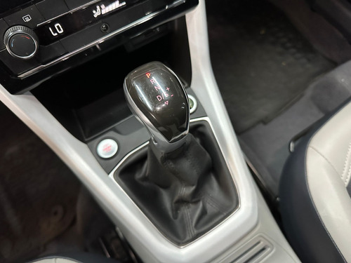 Volkswagen T-Cross 1.6 HIGHLINE AT6 L19 2019