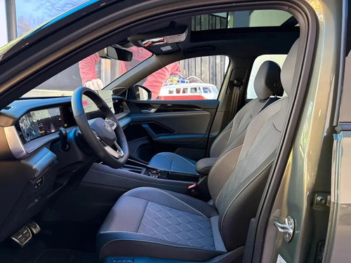 Volkswagen Tiguan VOLKSWAGEN TIGUAN R-LINE 250TSI DSG FC 2025