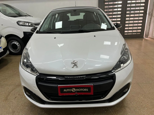 Peugeot 208 1.6 In Concert 2020