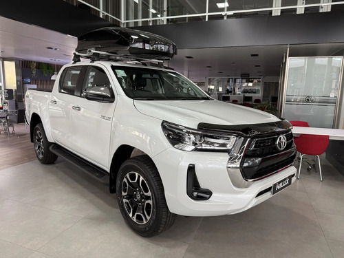 Toyota Hilux Pick-Up 2.8 Cd Srv 204Cv 4X4 At 2026