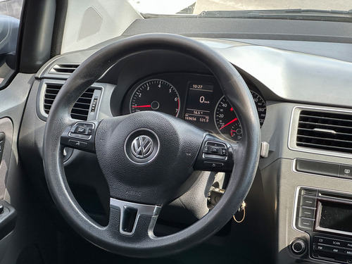 Volkswagen Suran 1.6 Comfortline 101cv 2015