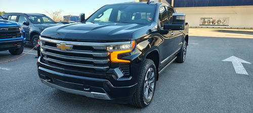 Chevrolet Silverado 5.3 V8 High Country 2026