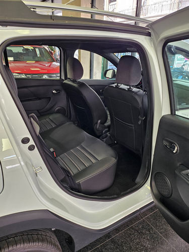 Renault Sandero Stepway 1.6 16v Intense 2025