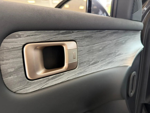 Chevrolet Captiva phev 1.5 Phev Premier 2025