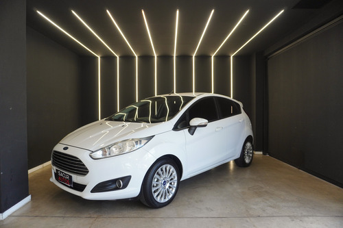 Ford Fiesta Kinetic 1.6 Se 120cv 2015