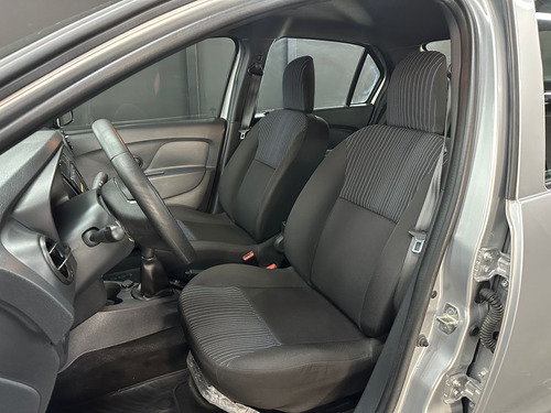 Renault Logan II 1.6 16V LIFE 2024