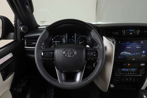 Toyota SW4 2.8 Tdi Diamond 4X4 6At 7As 2026