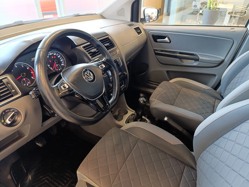 Volkswagen Suran 1.6 Highline Msi 110cv 2016