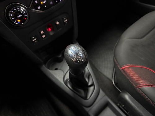 Renault Sandero Stepway 1.6 RIP CURL L16 2016