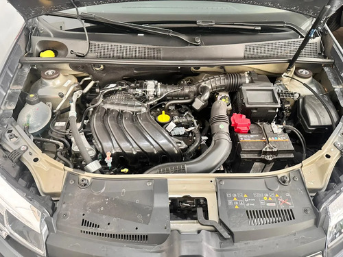 Renault Logan 1.6 16v Intense 2025