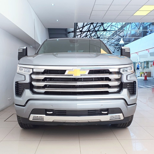 Chevrolet Silverado 5.3 V8 High Country 2026