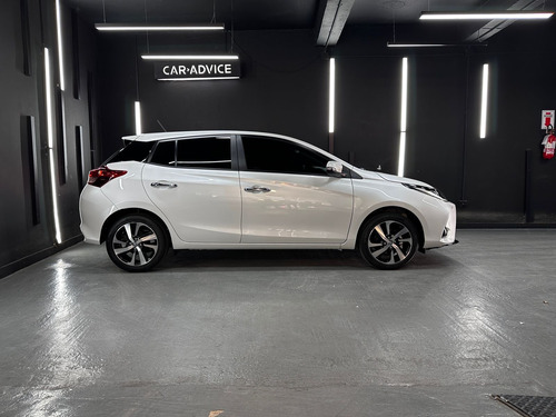 Toyota Yaris 1.5 S CVT 5P 2025