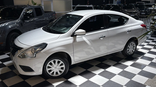 Nissan Versa 1.6 Sense Mt 2016