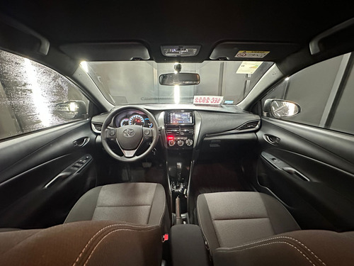 Toyota Yaris 1.5 XS CVT 5P 2025