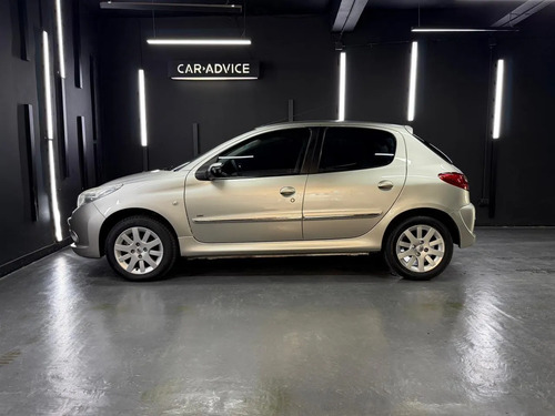 Peugeot 207 COMPACT 1.4 HDI 5 P.XSALLURE 2012