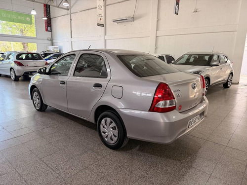 Toyota Etios 1.5 4p X 6mt L18 2019