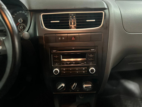 Volkswagen Fox 1.6 Highline 2011