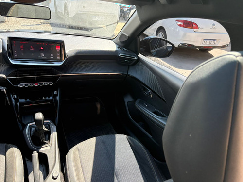 Peugeot 208 ROADTRIP AM24 2023