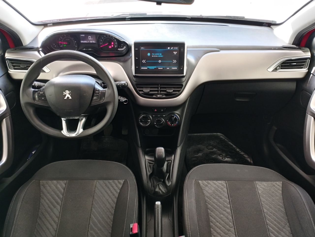 Peugeot 208 1.6 5ptas Allure 2018