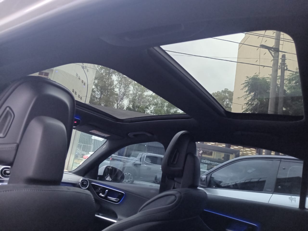 Mercedes-Benz C300 2.0 AMG line Sedan 258Cv 2024