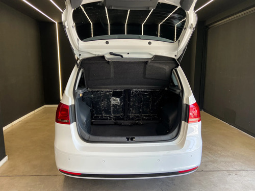 Volkswagen Suran 1.6 Comfortline 101cv 2014