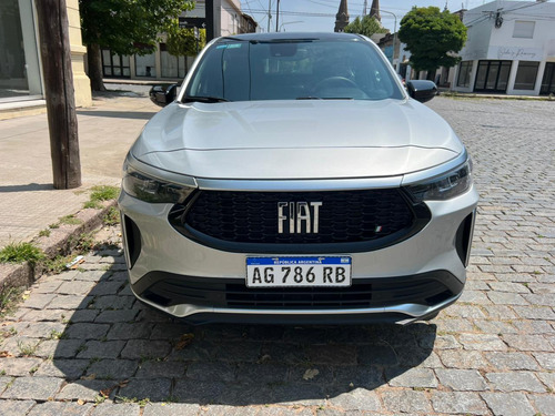 Fiat FASTBACK TURBO 270 AT 2024