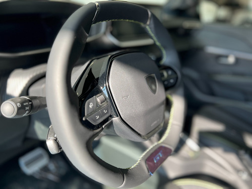 Peugeot 208 1.0T Gt 2025