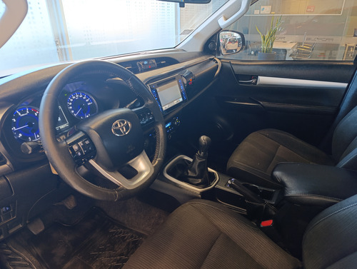 Toyota Hilux Pick-Up 2.8 Cd Srv 177cv 4x2 2017