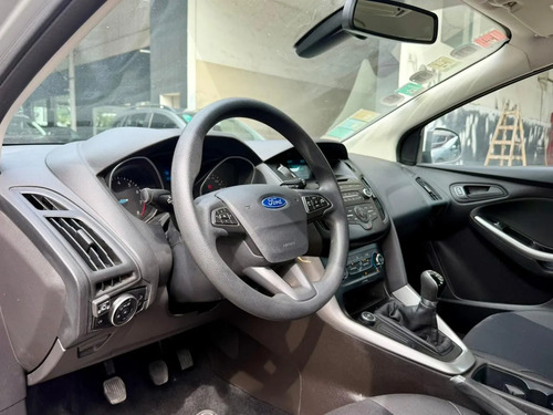 Ford Focus 1.6 S 5P L16 2016