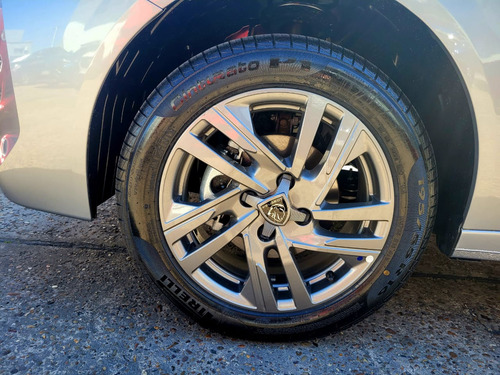 Peugeot 208 1.6 Allure At 2025