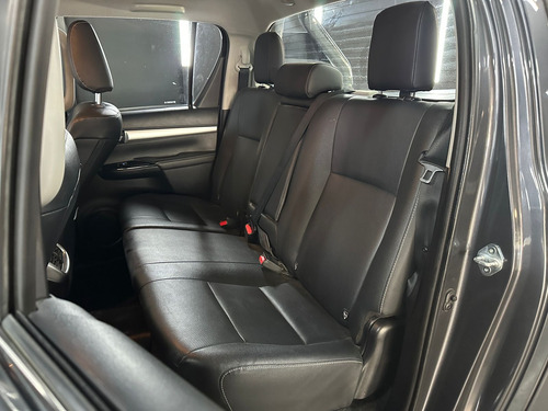 Toyota Hilux 2.8 TDI 4X4 DC SRX AT6 L21 2021