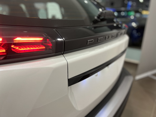 Peugeot 2008 1.0T Active 2026