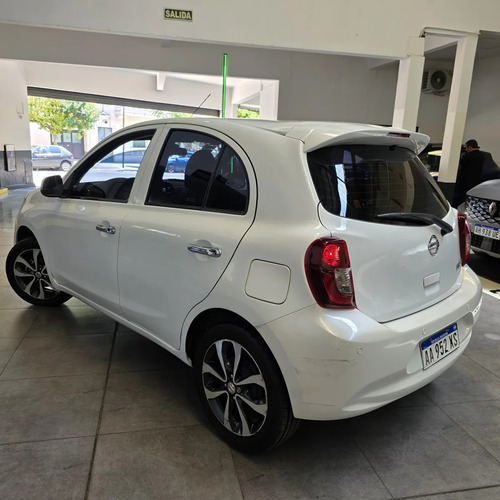 Nissan March 1.6 Advance Media Tech 107cv 2017