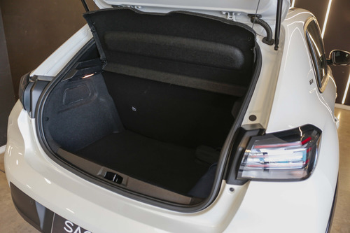 Peugeot 208 1.0T Gt 2024