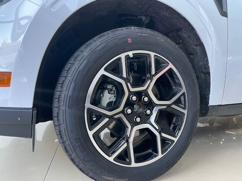 Ford Maverick Maverick Lariat FHEV 2.5L AWD 2025