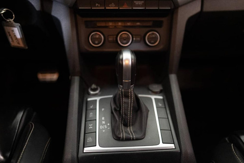 Volkswagen Amarok 3.0tdi 4x4 Dc At 224cv Extre 2019