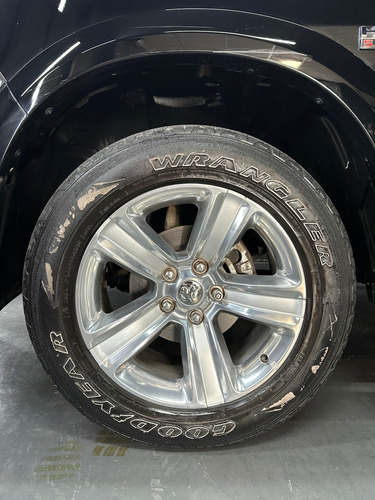 RAM 1500 5.7 DC 4X4 LARAMIE AT L13 2015