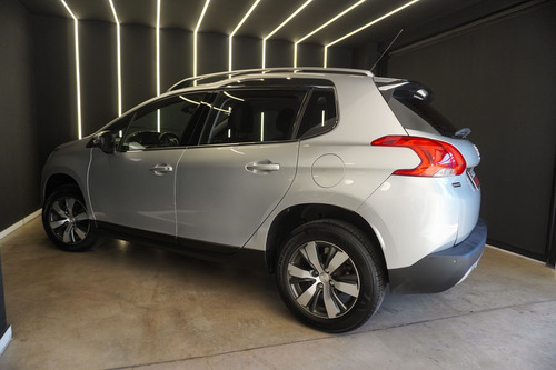 Peugeot 2008 1.6 Feline 2017