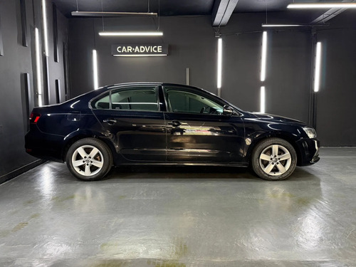 Volkswagen Vento 2.5 170HP ADVANCE PLUS TIPTRONIC L15 2016