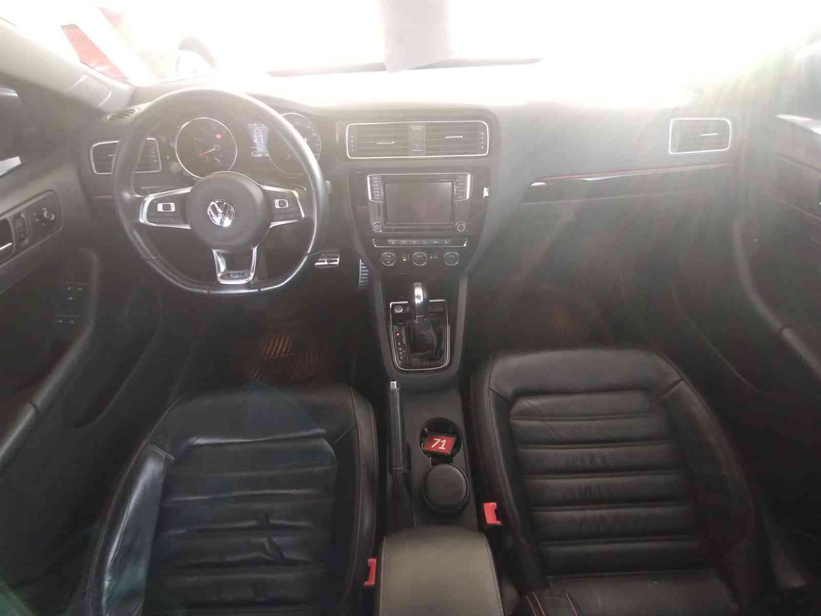 Volkswagen Vento 2.0 T Si Gli L17 2017