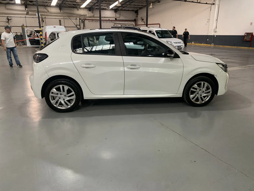 Peugeot 2008 1.6 Feline Tiptronic 2018