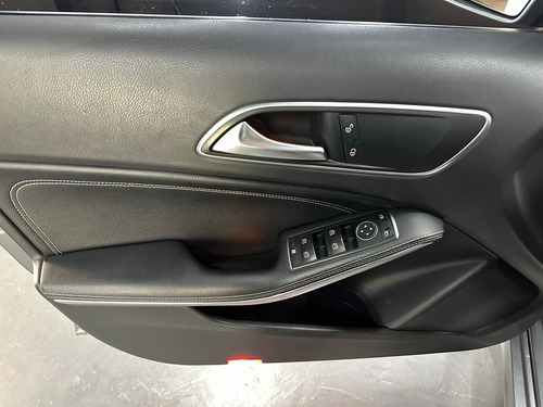 Mercedes-Benz A 200 BLUEEFFICIENCY URBAN T L13 2017