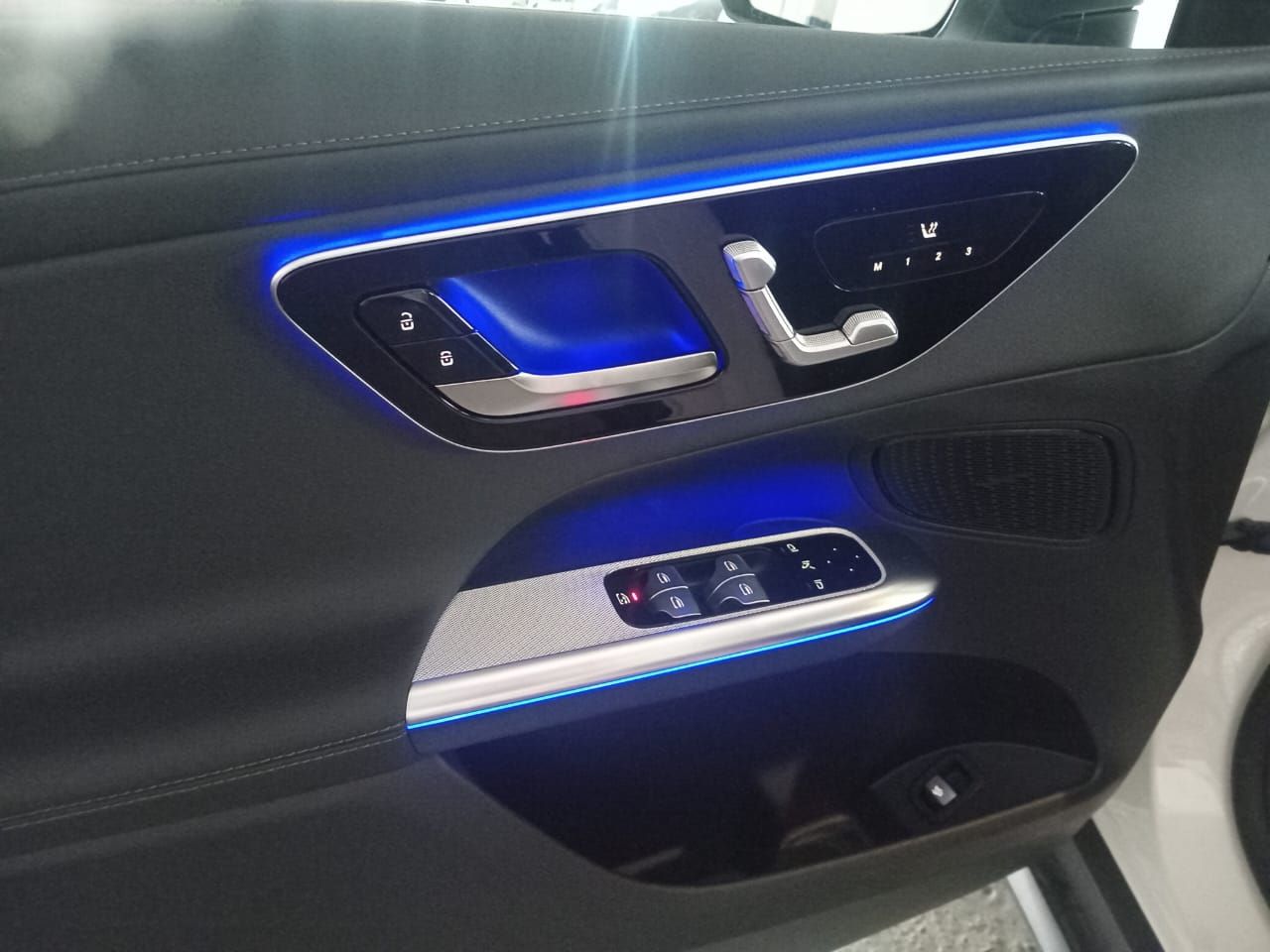 Mercedes-Benz GLC200 2.0 avantgarde 2025